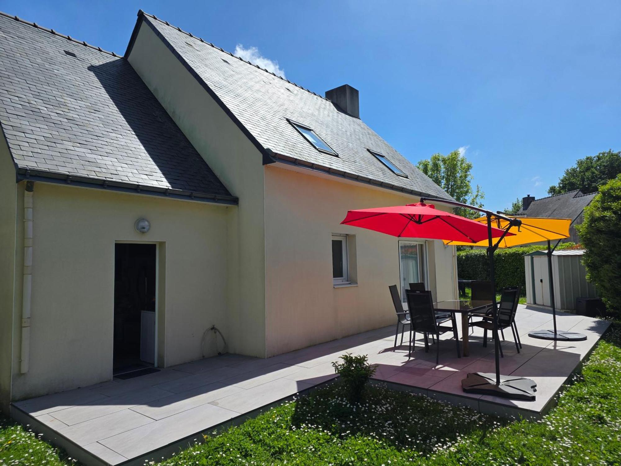 Maison De Famille Situee A Saint-Molf. Exterior foto
